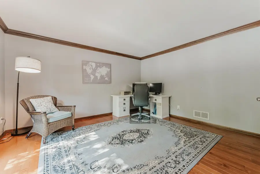 8222 Sanctuary Drive, Columbus, OH 43235 - #3
