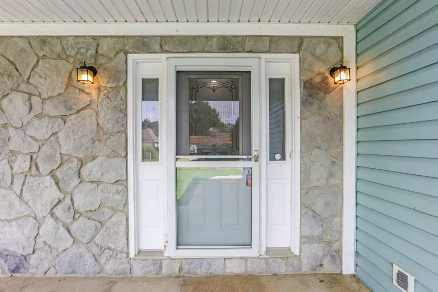 11736 Broad Street, Millersport, OH 43046 - #3