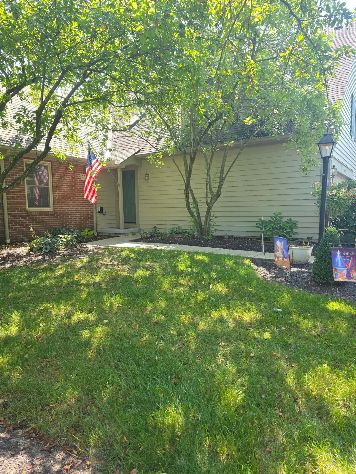 7665 Earlington Parkway, Dublin, OH 43017 - #1