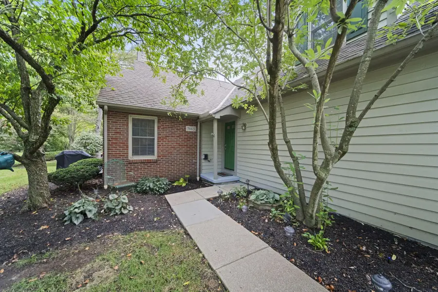 7665 Earlington Parkway, Dublin, OH 43017 - #3