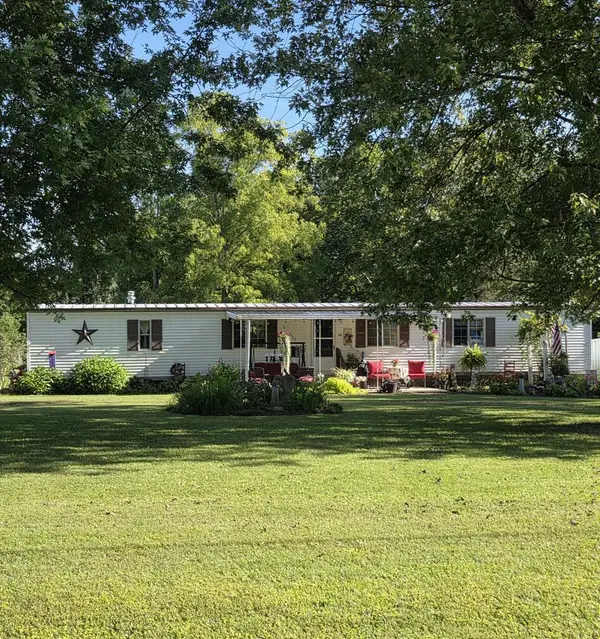 70 Mount Tabor Road, Waverly, OH 45690