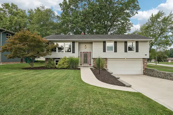 5750 Skyline Drive, Seven Hills, OH 44131