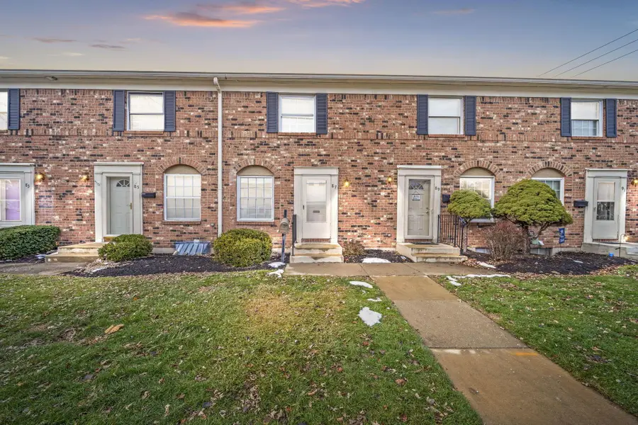 87 Tarryton Court W, Columbus, OH 43228 - #3