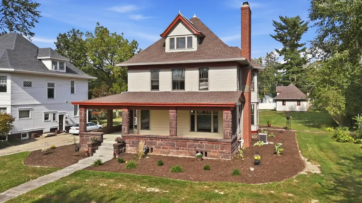 847 Center Street, Ashland, OH 44805 - #1