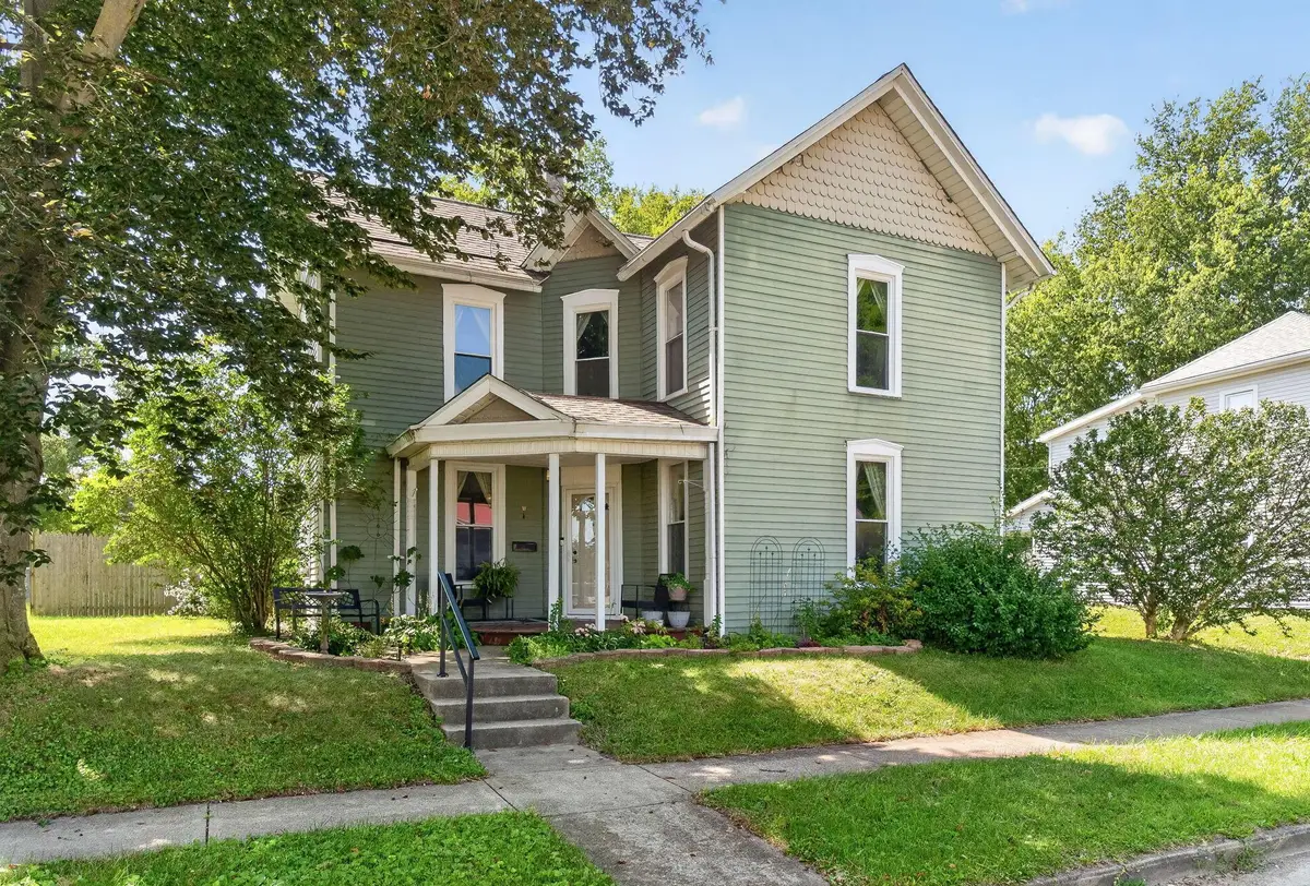 137 New Street, Mount Sterling, OH 43143 - #1