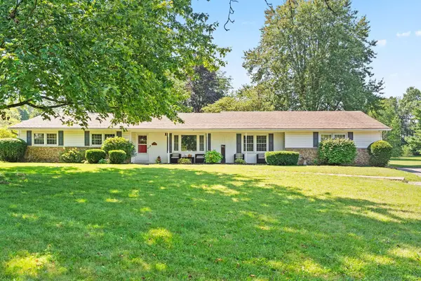 169 Needles Drive Sw, Pataskala, OH 43062