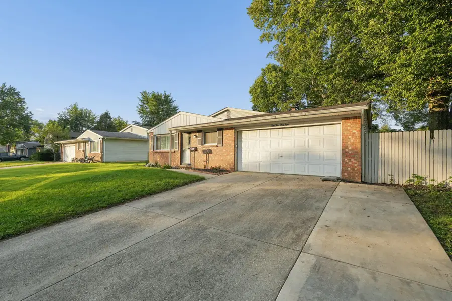 5458 Carbondale Drive, Columbus, OH 43232 - #3