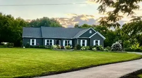 6377 Harrisburg Georgesville, Grove City, OH 43123