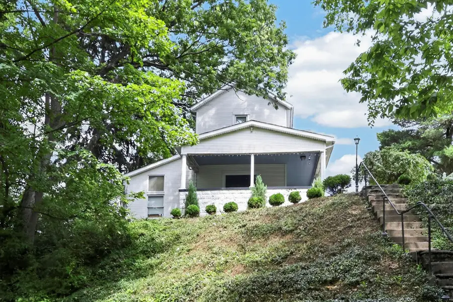 352 Mound Street, Logan, OH 43138 - #3