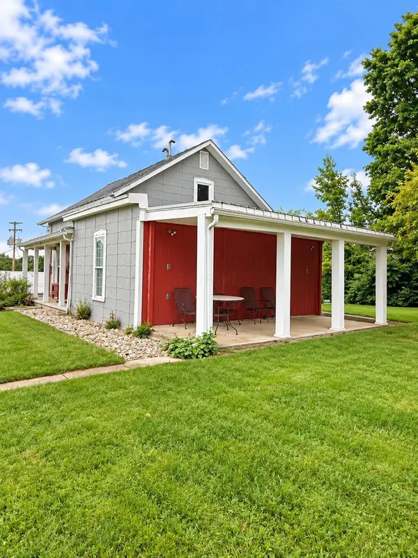 324 N Market Street, Loudonville, OH 44842