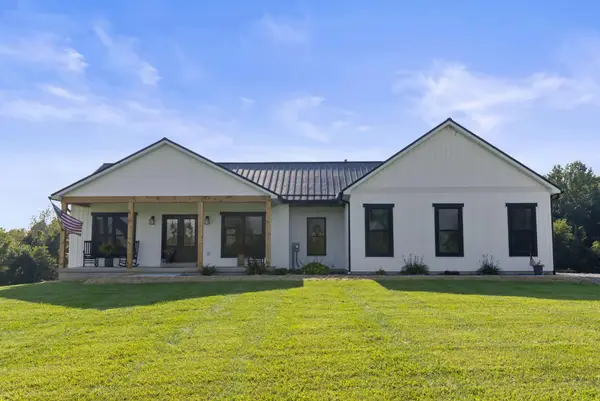 4675 Hunt Road, Hopewell, OH 43746
