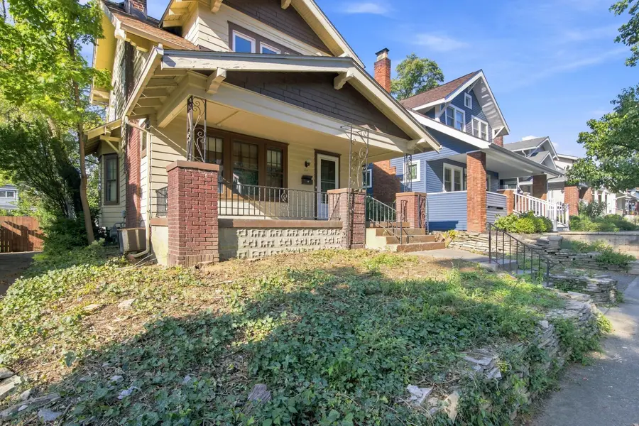 70 E Pacemont Road, Columbus, OH 43202 - #3