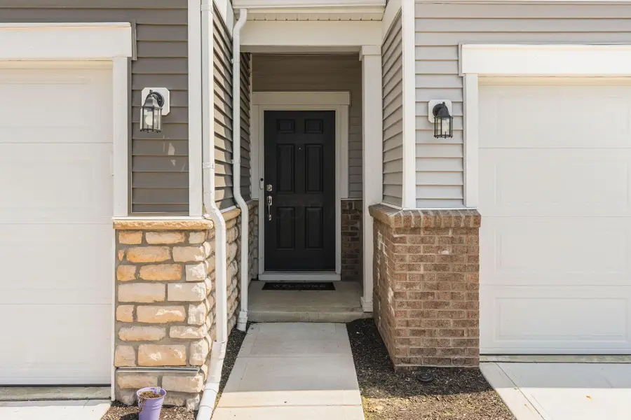3350 Abberley Drive, New Albany, OH 43054 - #3