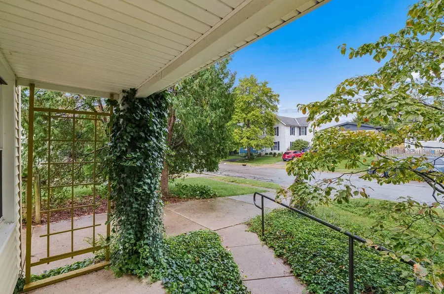 291 E Lincoln Avenue, Columbus, OH 43214 - #2