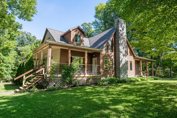28065 Mckee Road, Frazeysburg, OH 43822