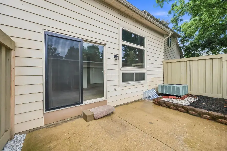 1314 Coronado Boulevard W, Reynoldsburg, OH 43068 - #3