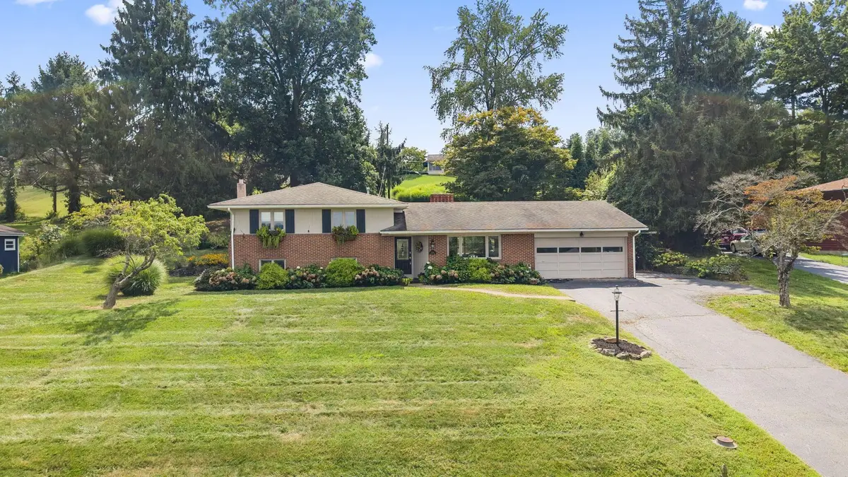 1006 Edgewood Drive, Chillicothe, OH 45601 - #1