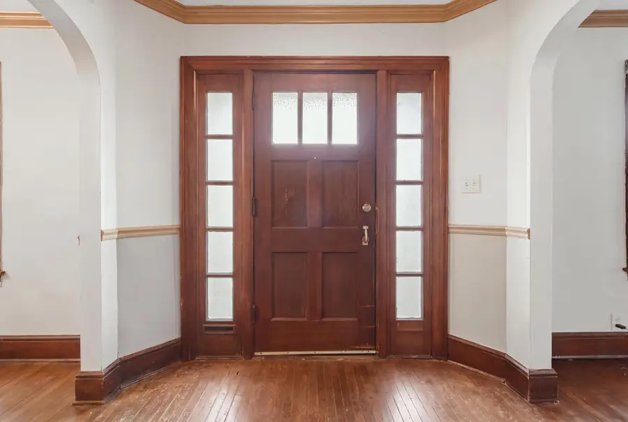 1272 Blue Avenue, Zanesville, OH 43701 - #2