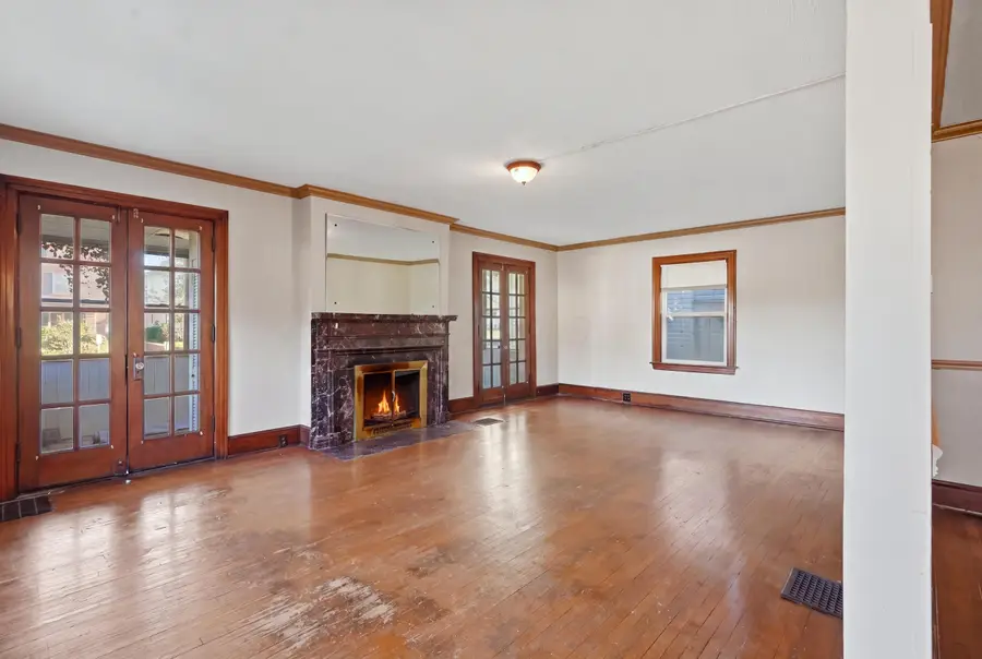 1272 Blue Avenue, Zanesville, OH 43701 - #3