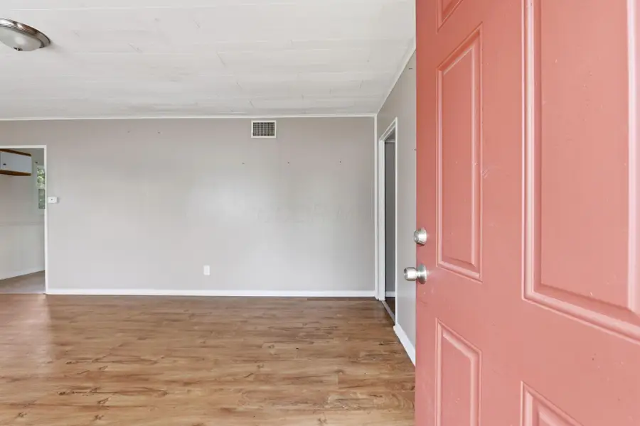 1091 S Ashburton Road, Columbus, OH 43227 - #3