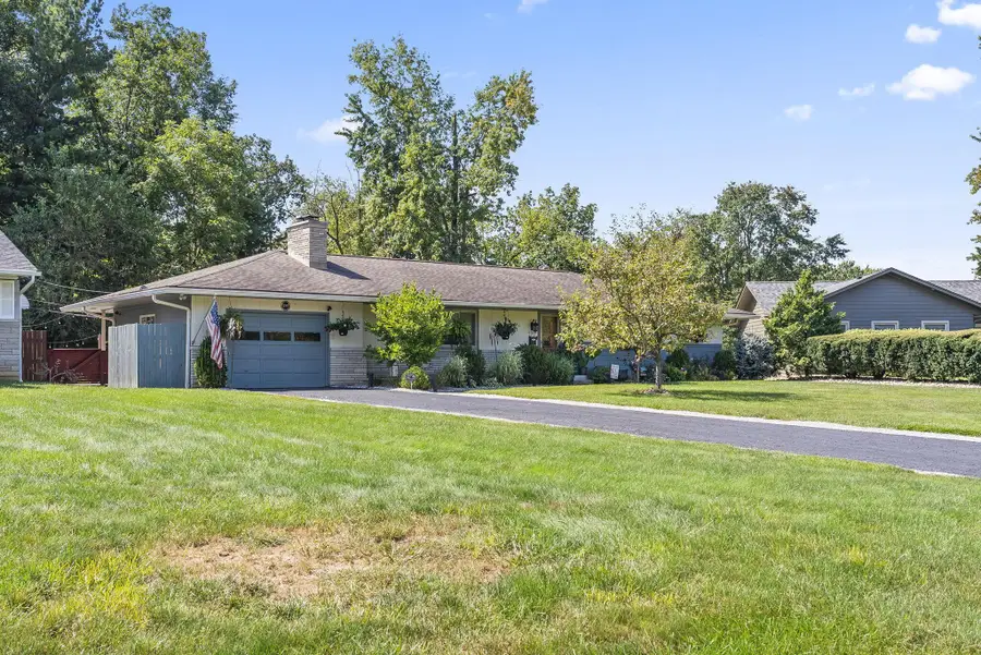 299 Woodsview Drive, Canal Winchester, OH 43110 - #2