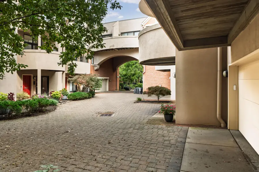 712 Sycamore Place, Columbus, OH 43206 - #3