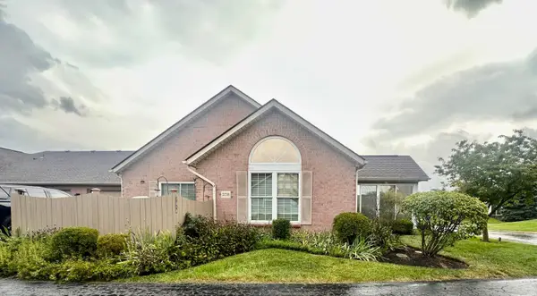 2018 Farmbrook Circle N, Grove City, OH 43123