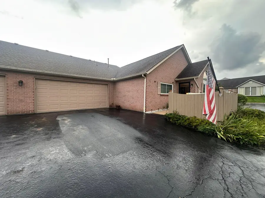 2018 Farmbrook Circle N, Grove City, OH 43123 - #3