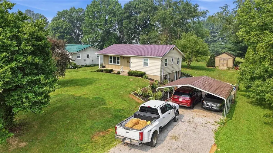 605 Snyder Drive, Loudonville, OH 44842 - #3