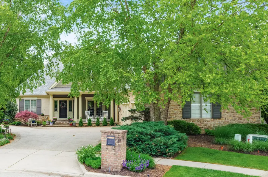 5692 Juliana Place, Columbus, OH 43235 - #3