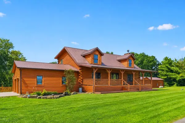 19697 Knox Lake Road, Fredericktown, OH 43019