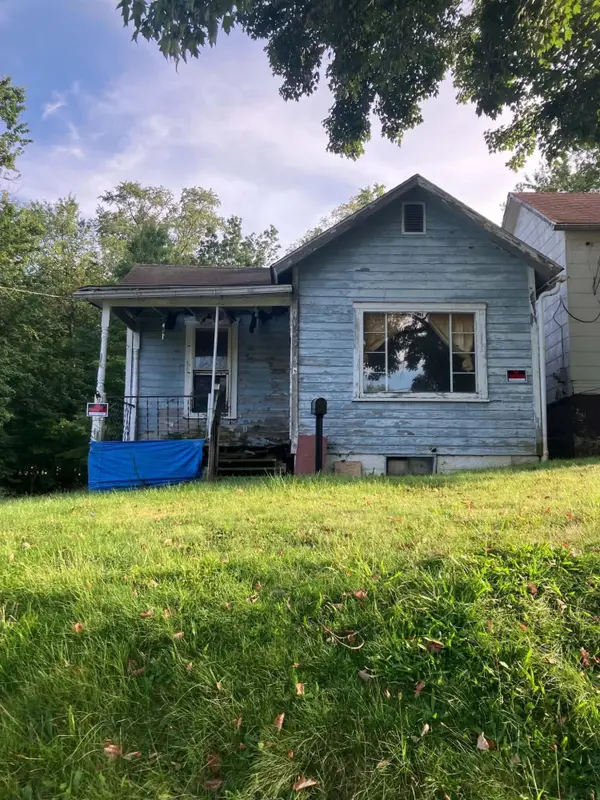 551 Fowler Street, New Lexington, OH 43764