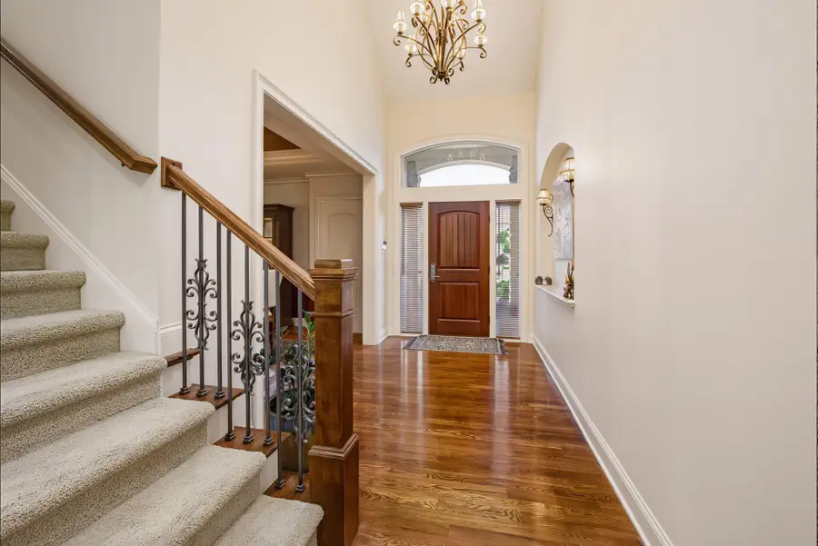 746 Matthews Brook Lane, Powell, OH 43065 - #2