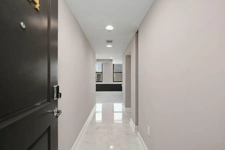 50 W Broad Street, Columbus, OH 43215 - #2