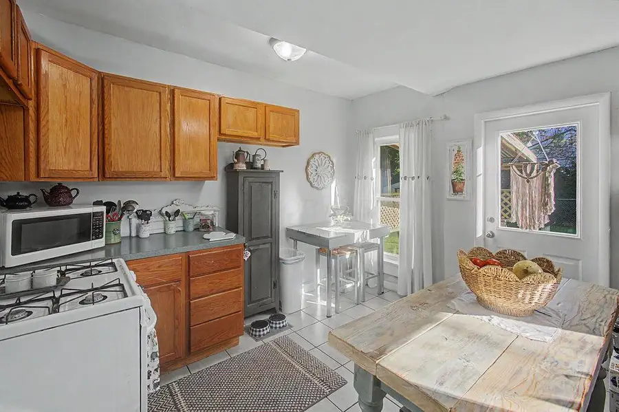 62 S Preston Street, Centerburg, OH 43011 - #2