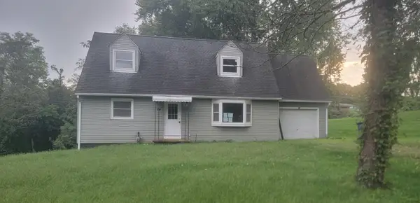 94 Hilltop Drive Ne, Newark, OH 43055