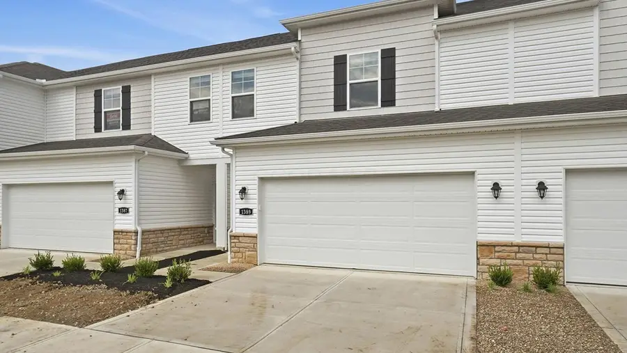 1389 Marinelli Drive E, Columbus, OH 43228 - #3