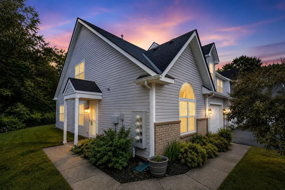 8410 Diversey Loop, Blacklick, OH 43004 - #1