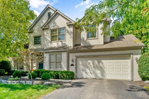 403 Ashmoore Circle E, Powell, OH 43065