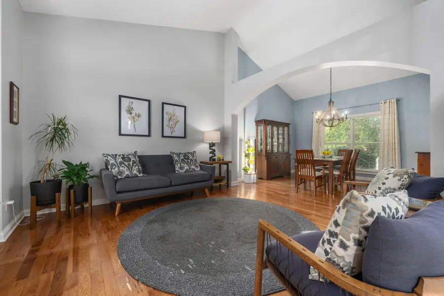 403 Ashmoore Circle E, Powell, OH 43065 - #3