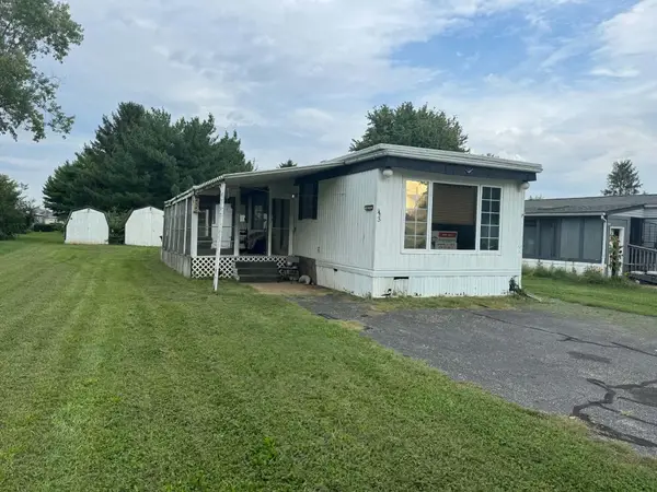 43 Skyline Drive, Ashville, OH 43103