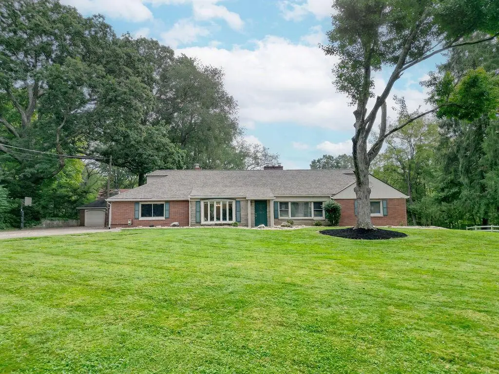 204 S Edgewood Road, Mount Vernon, OH 43050 - #1