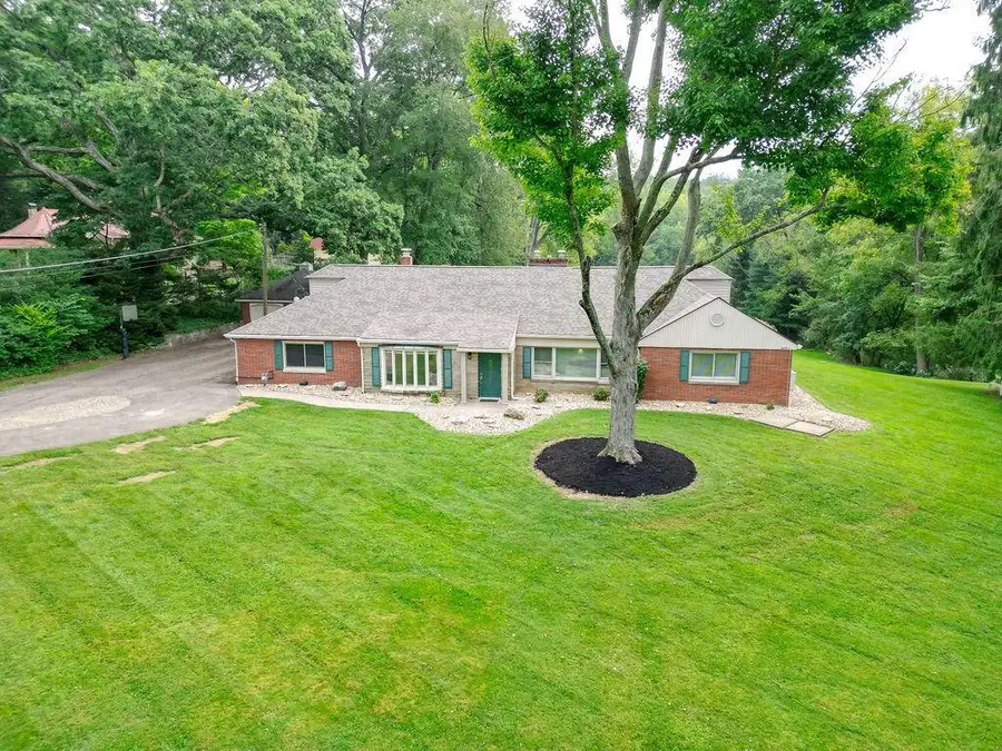 204 S Edgewood Road, Mount Vernon, OH 43050 - #2