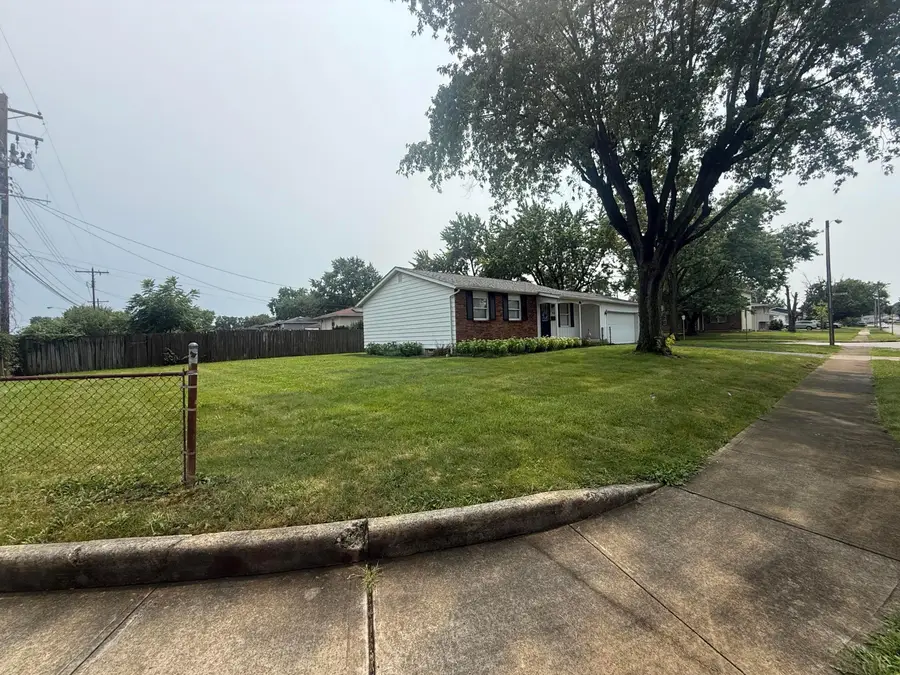 3060 Dunloe Road, Columbus, OH 43232 - #2