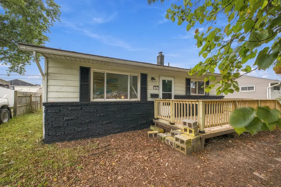 7047 Roundelay Road S, Reynoldsburg, OH 43068 - #2