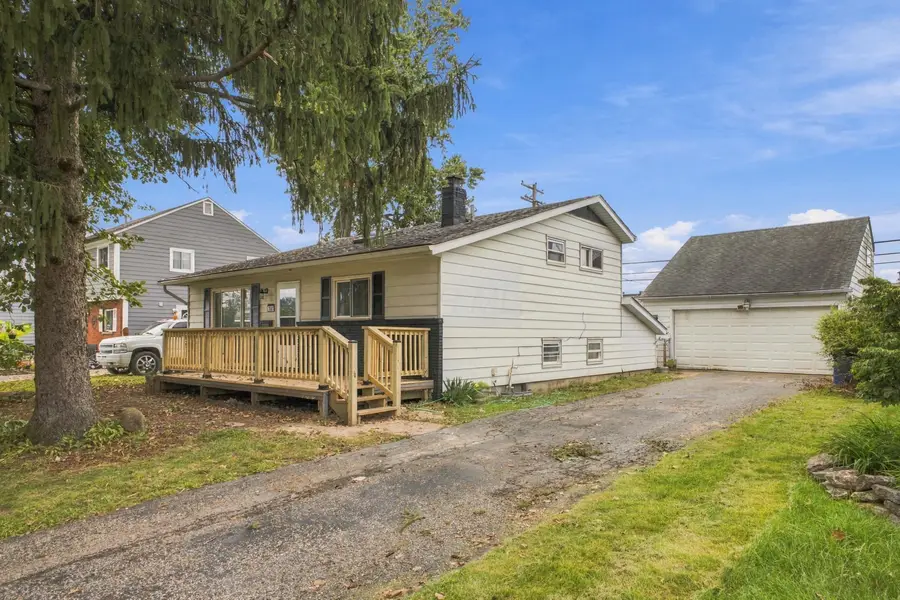 7047 Roundelay Road S, Reynoldsburg, OH 43068 - #3