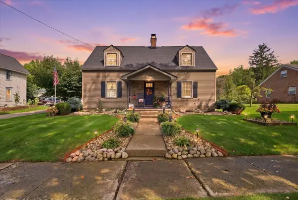 623 E Main Street, Loudonville, OH 44842