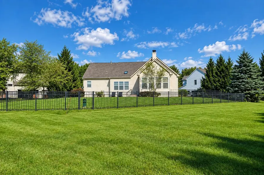 8605 Swisher Creek Crossing, New Albany, OH 43054 - #2