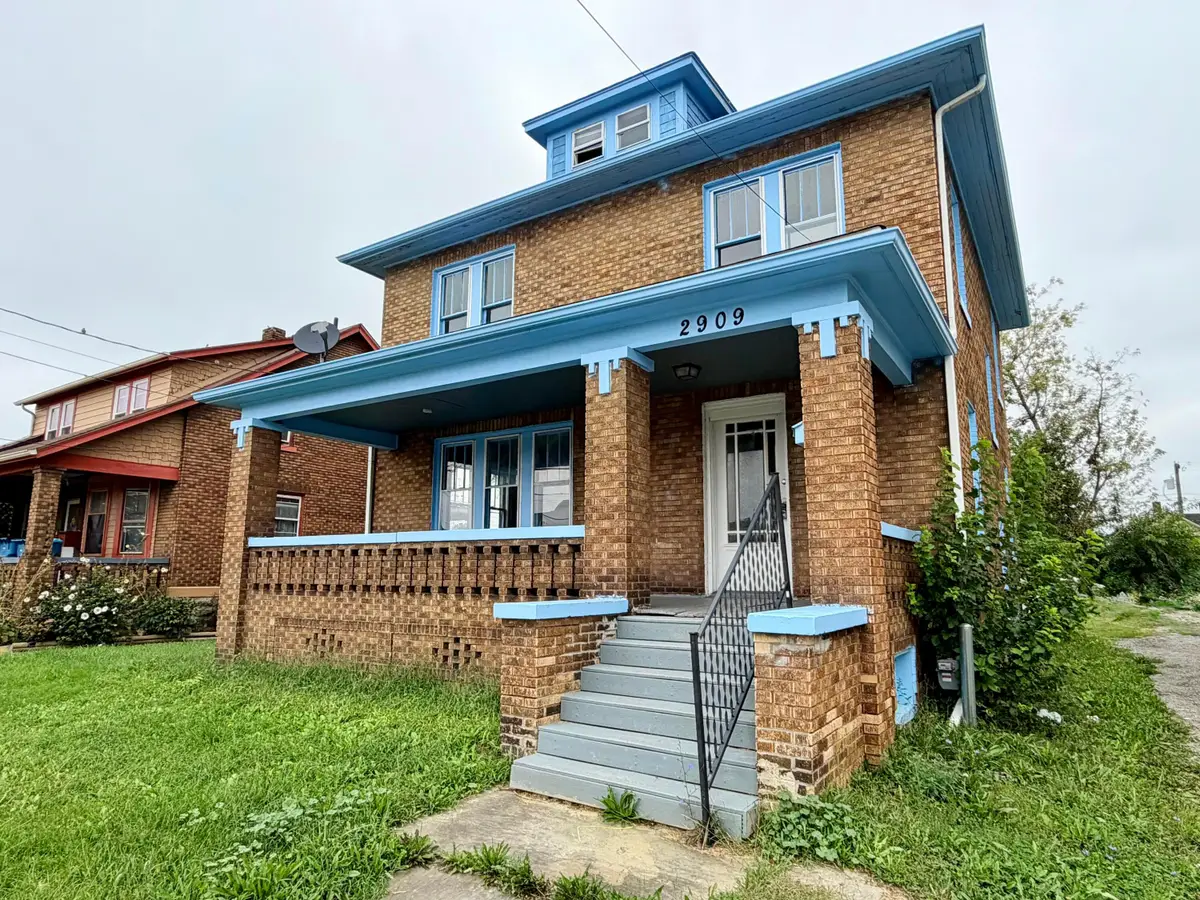 2909 Denver Avenue, Lorain, OH 44055 - #1