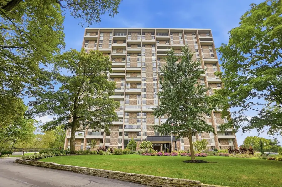 1000 Urlin Avenue, Columbus, OH 43212 - #2
